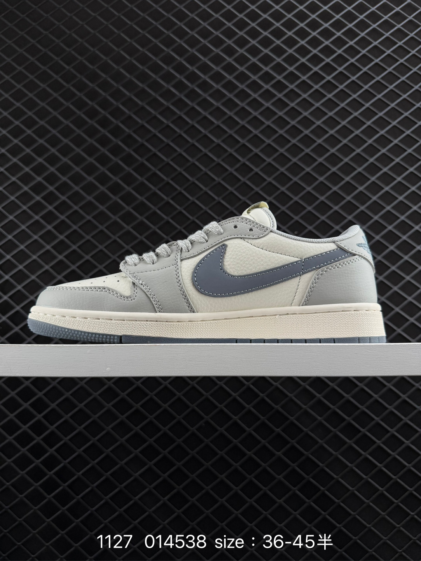 Travis Scott x Air Jordan 1 ” Reverse Mocha “